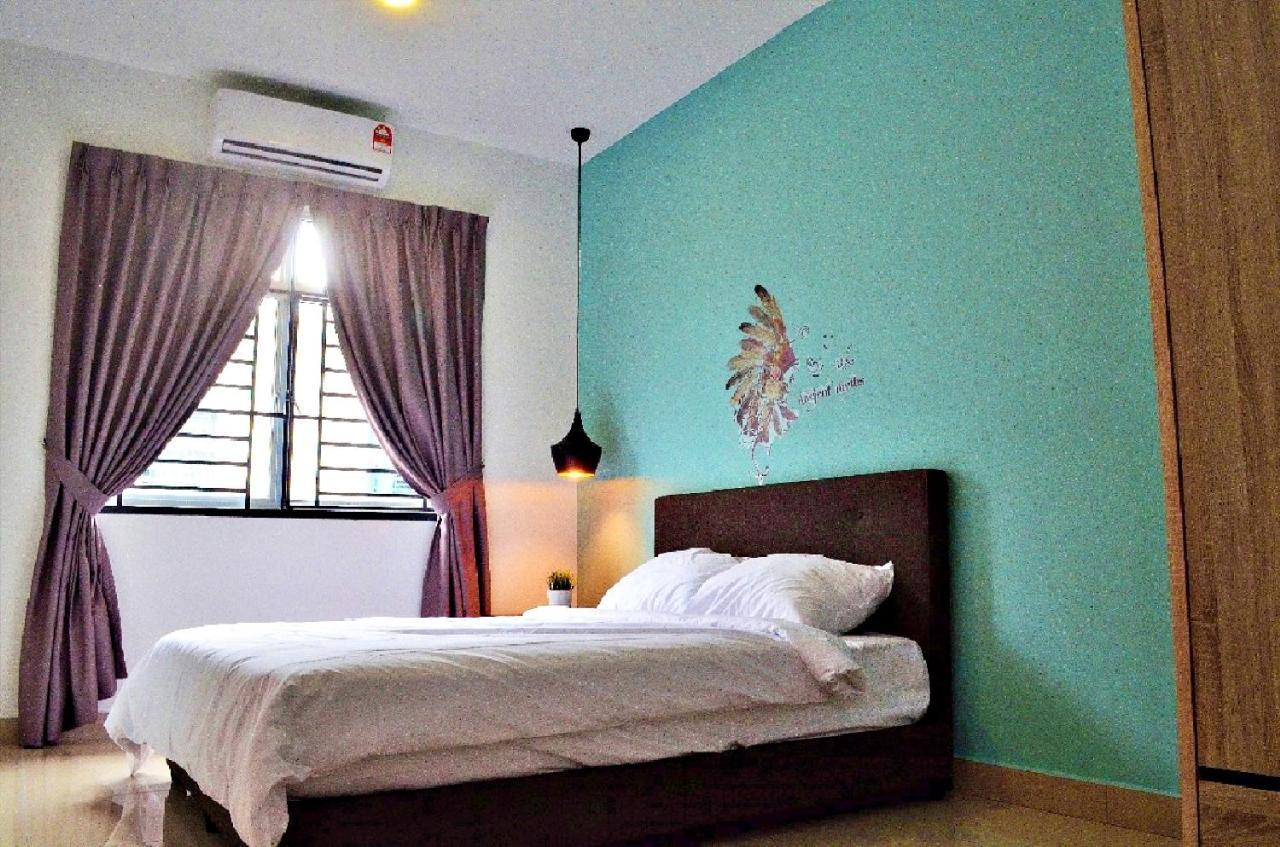 Desaru Cosy Homestay - Near Waterpark, Beach, Rapid -Wifi, Tvbox, Steamboat, Bbq Available 외부 사진